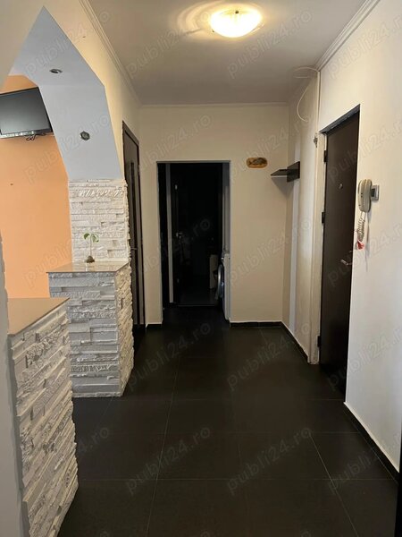 Sebastian, 2 camere 63 mp, decomandat.